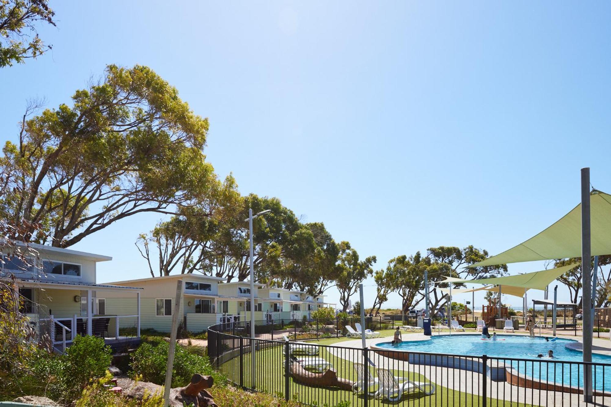 RAC Cervantes Holiday Park Exterior foto