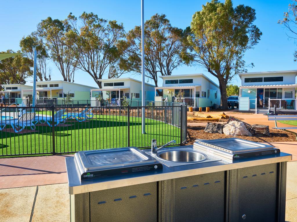 RAC Cervantes Holiday Park Exterior foto
